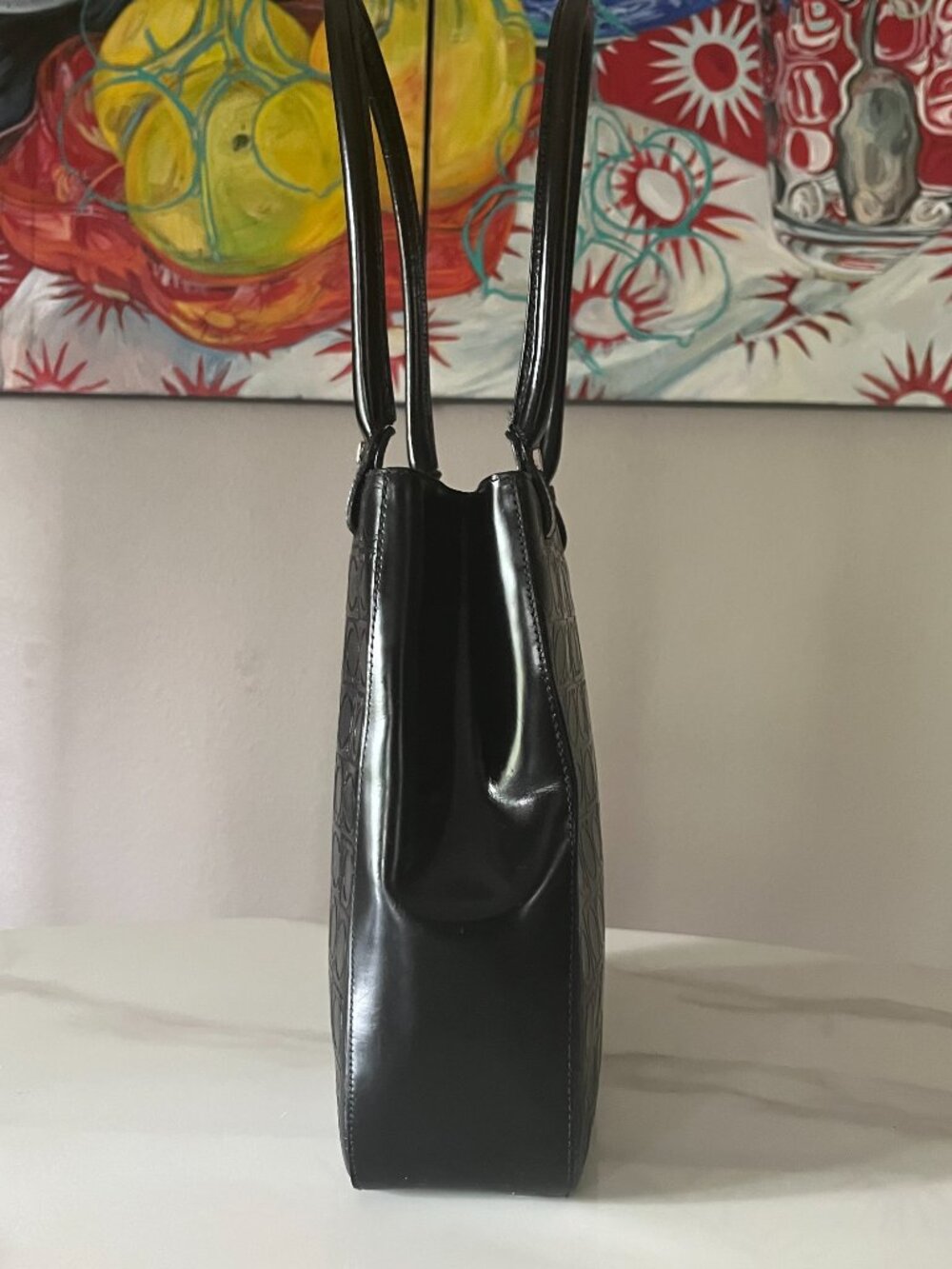 Ferragamo Gancini Embossed Black Leather Shoulder Bag AU-21 1796 - Picture 4 of 16